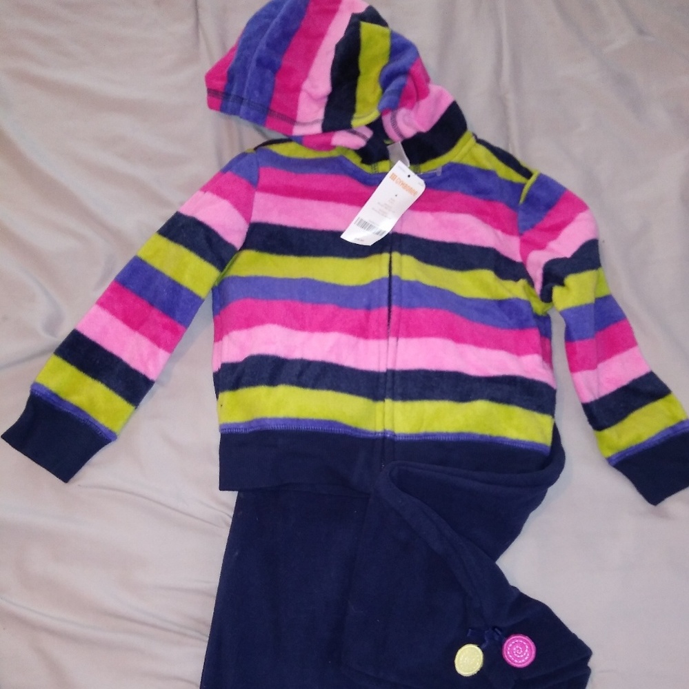 Clothes - Picture 2 of 2